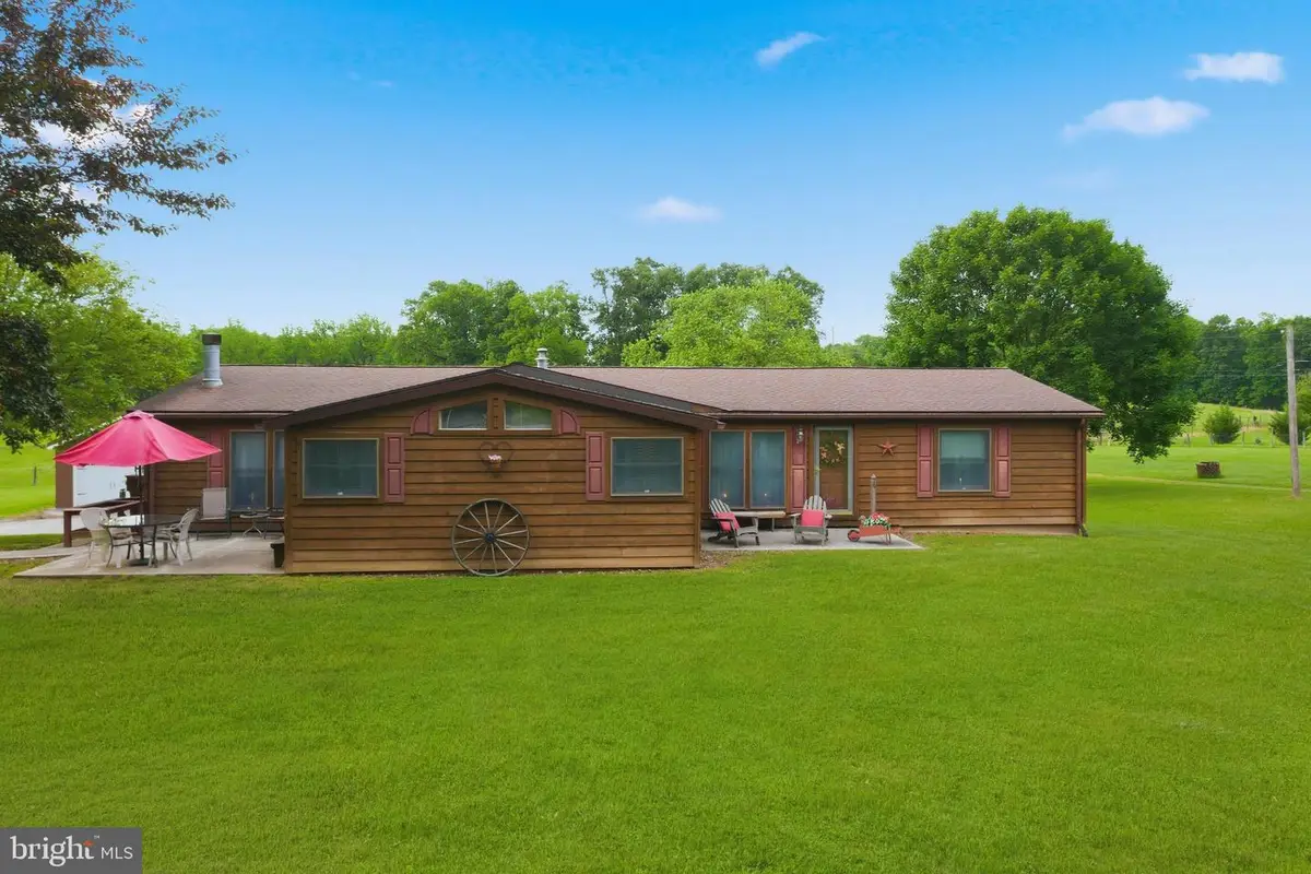454 Racetrack Rd, Abbottstown, PA 17301 - #1