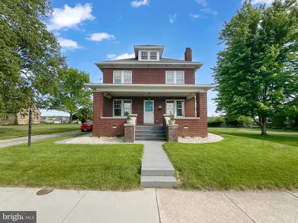 579 E King St, LITTLESTOWN, PA 17340