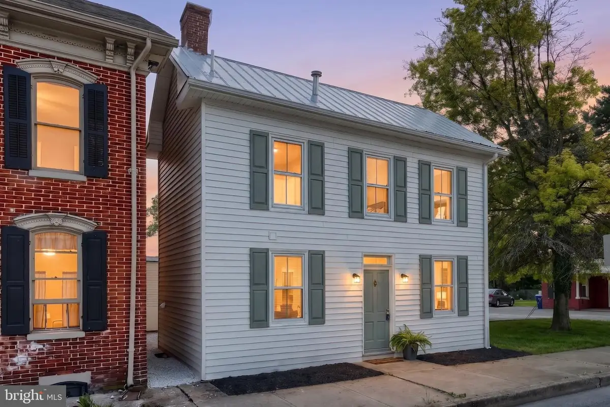 538-540 W King St, East Berlin, PA 17316 - #1