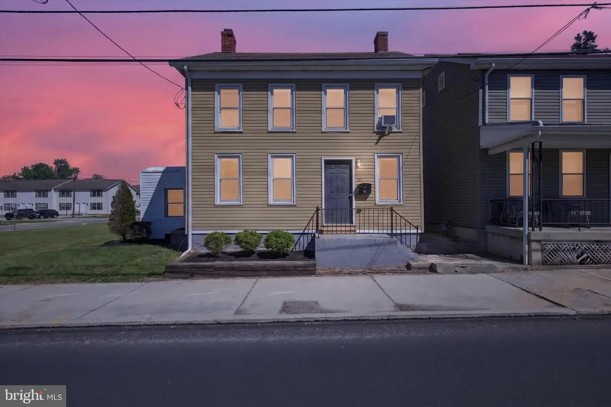 25 Main St, McSherrystown, PA 17344 - #1