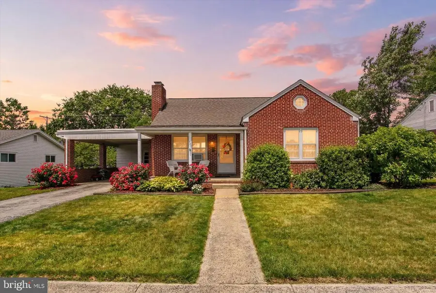831 Johns Ave, Gettysburg, PA 17325 - #2