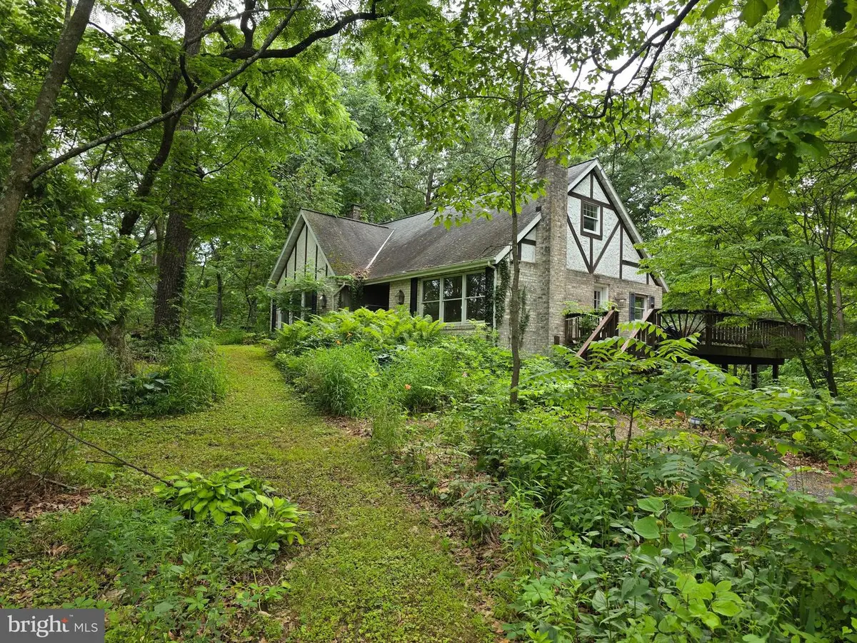 275 Hoffman Rd, Gettysburg, PA 17325 - #1
