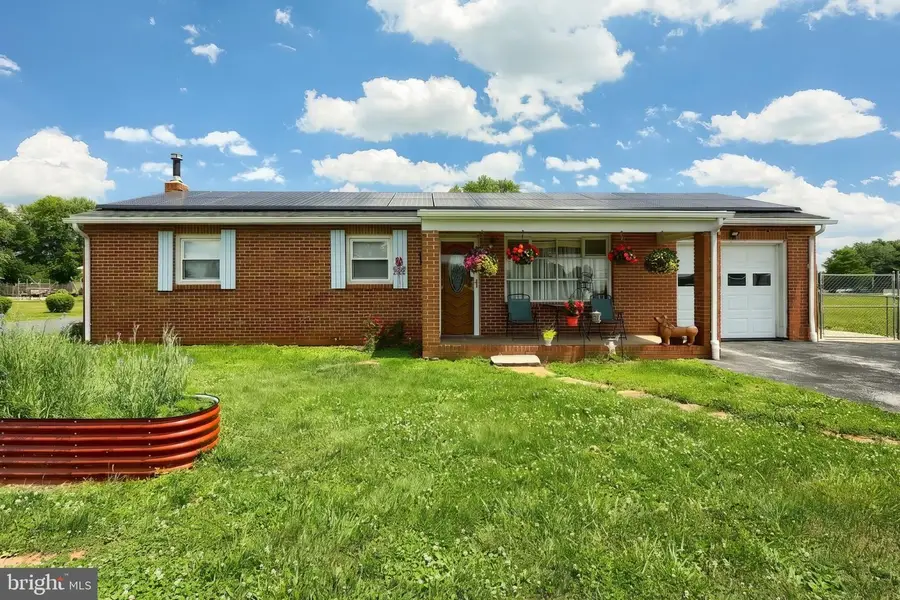 7 Elm Ave, Gettysburg, PA 17325 - #2
