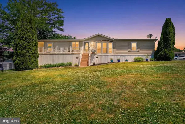 148 Broadwing Dr, HANOVER, PA 17331