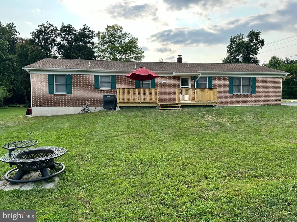 12 Longstreet Dr, East Berlin, PA 17316 - #1