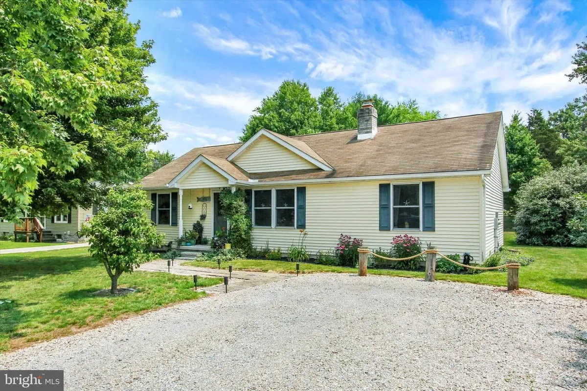 659 Curtis Dr, Gettysburg, PA 17325 - #1