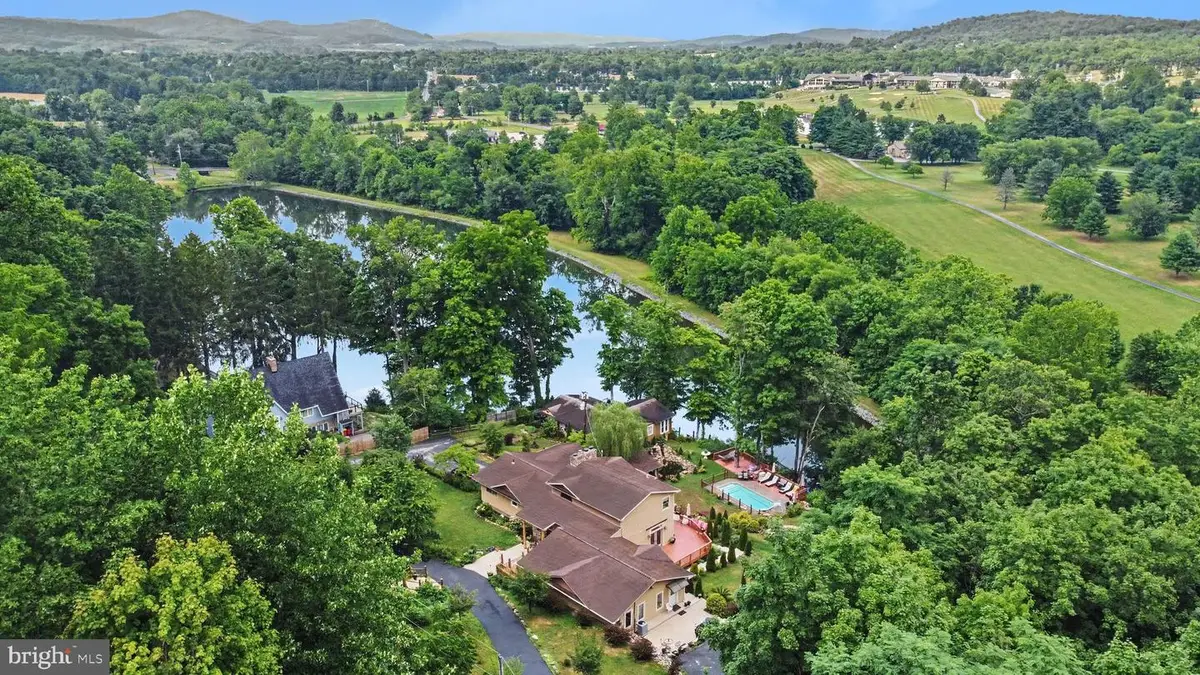 26 Lakeside Trl, Fairfield, PA 17320 - #1