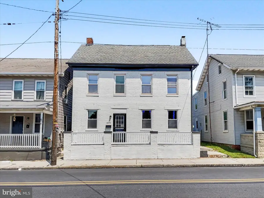 609 Main St, McSherrystown, PA 17344 - #3