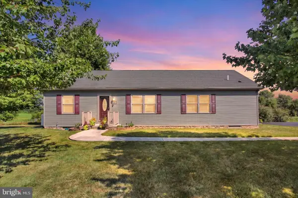 1017 Railroad Ln, ORRTANNA, PA 17353