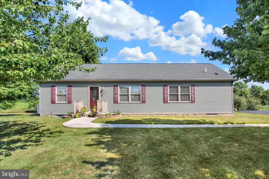 1017 Railroad Ln, Orrtanna, PA 17353 - #2