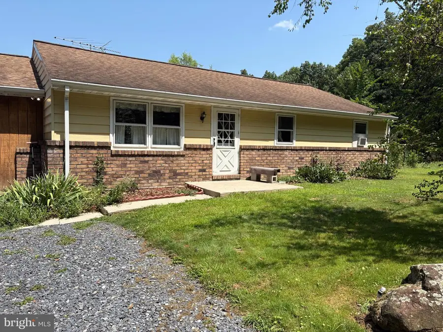 433 Plainview Rd, Gettysburg, PA 17325 - #2