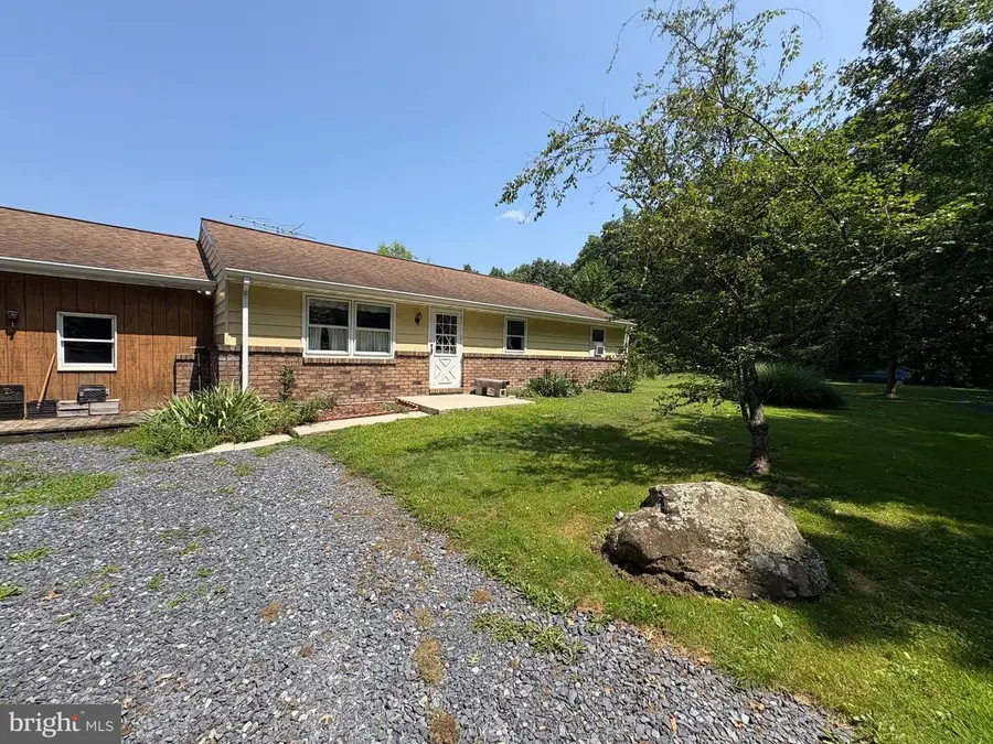 433 Plainview Rd, Gettysburg, PA 17325 - #3