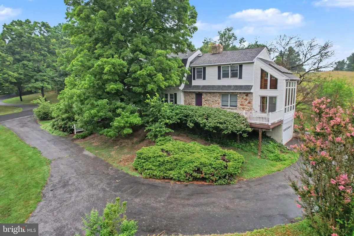 190 Plank Rd, Gettysburg, PA 17325 - #1