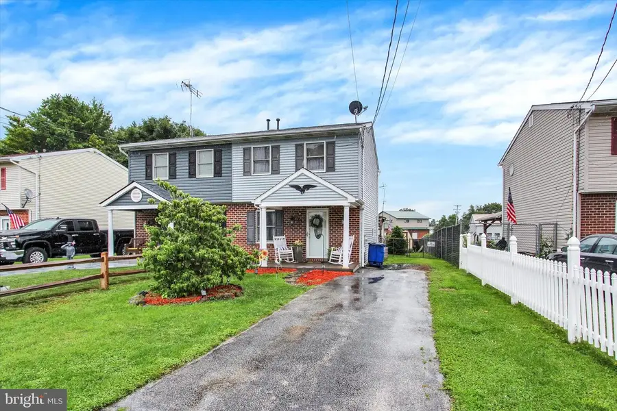 23 Lumber St, Littlestown, PA 17340 - #2