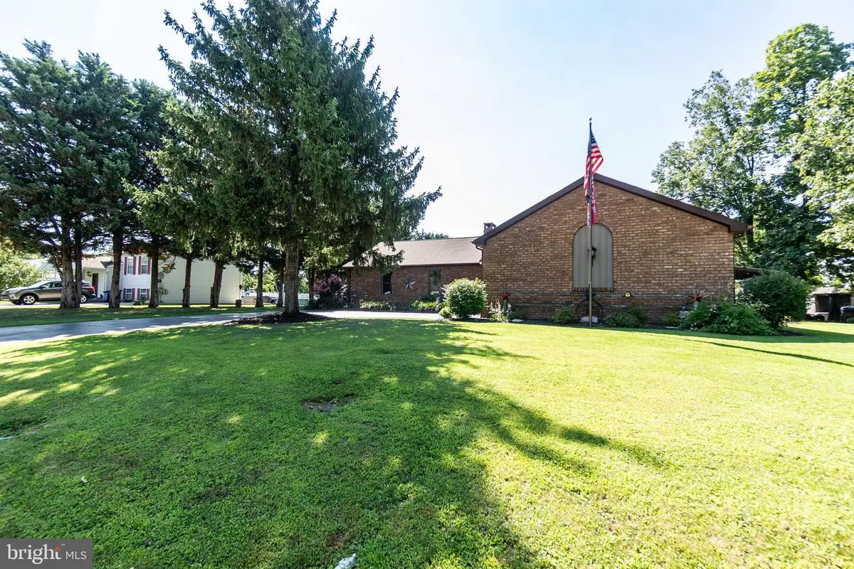 380 Mcsherry Woods Dr, Littlestown, PA 17340 - #1