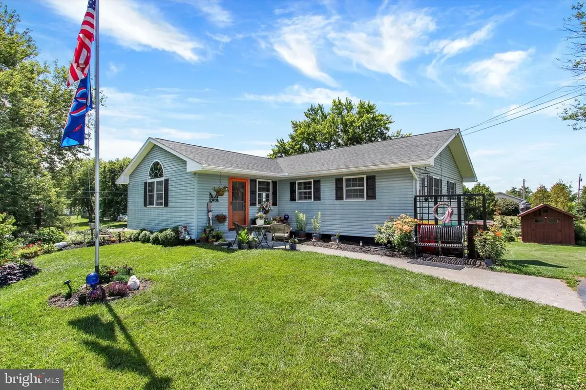 667 Grant Dr, Gettysburg, PA 17325 - #1