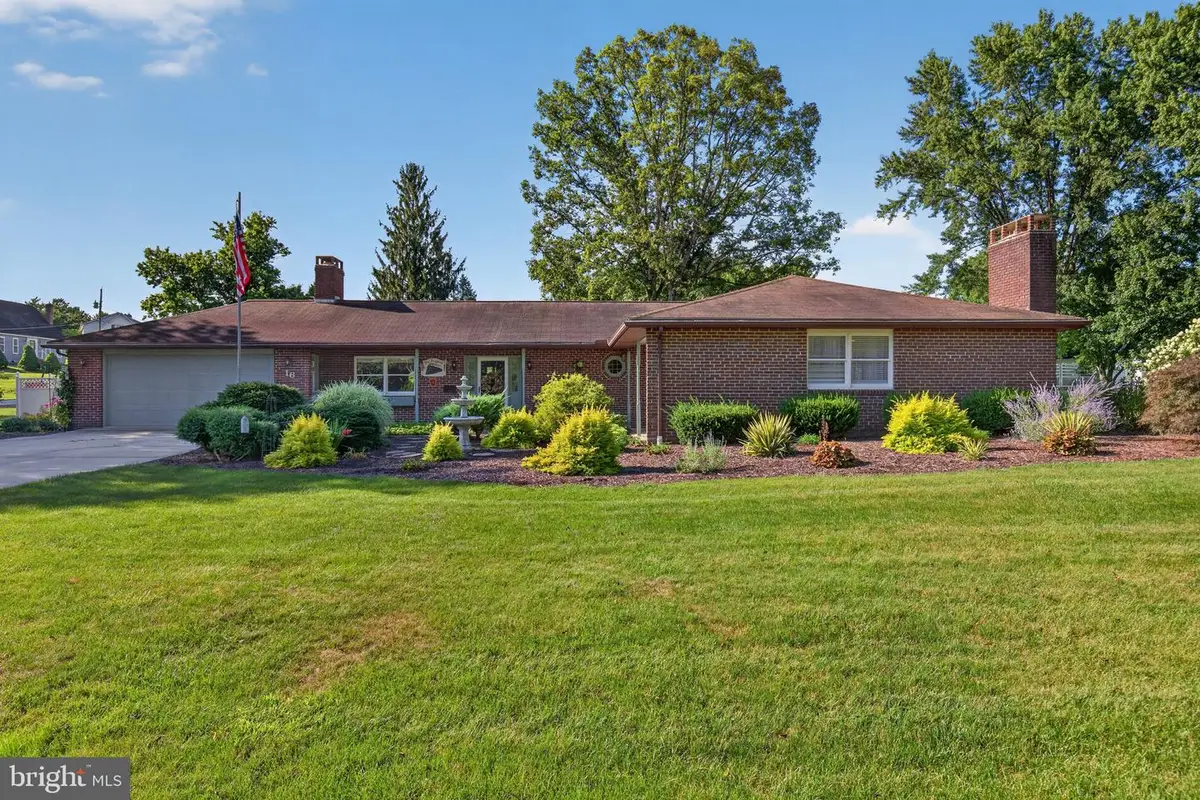 16 Howard Dr, East Berlin, PA 17316 - #1