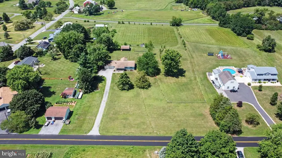 500 Teeter Rd, Littlestown, PA 17340 - #2