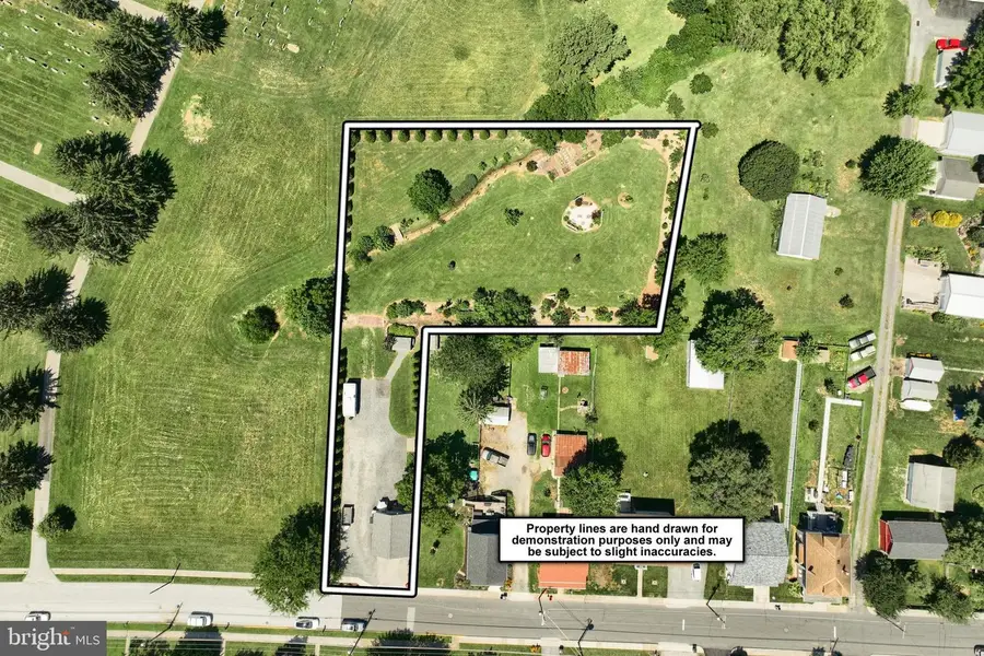 145 Boyer St, Littlestown, PA 17340 - #2