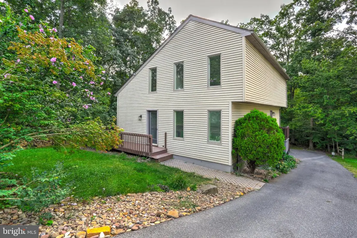 105 Curtis Dr, East Berlin, PA 17316 - #1