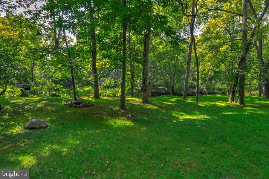 105 Curtis Dr, East Berlin, PA 17316 - #2