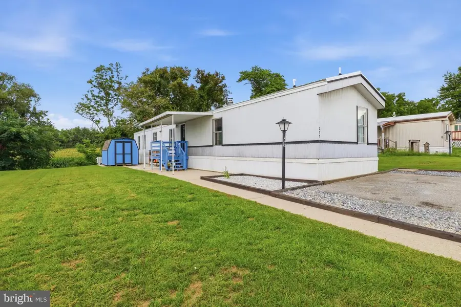 277 Berwick Rd, Abbottstown, PA 17301 - #2