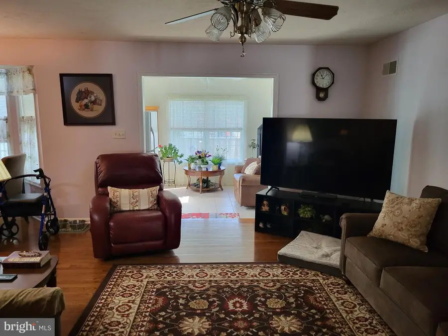 152 Colorado Ave, Littlestown, PA 17340 - #3