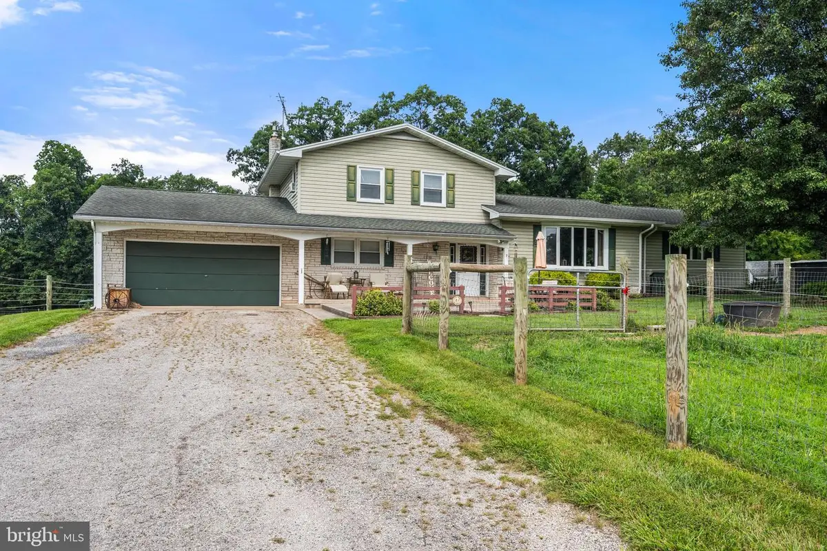 99 Mud College Rd, Littlestown, PA 17340 - #1