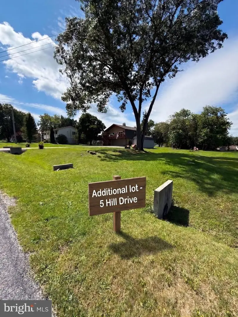 7 Hill Dr, East Berlin, PA 17316 - #2