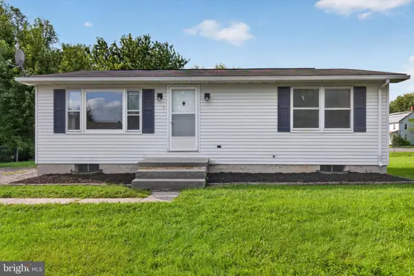 1 Birch Ln, NEW OXFORD, PA 17350