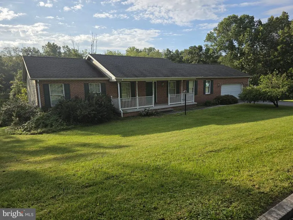 85 White Rd, Gettysburg, PA 17325 - #1