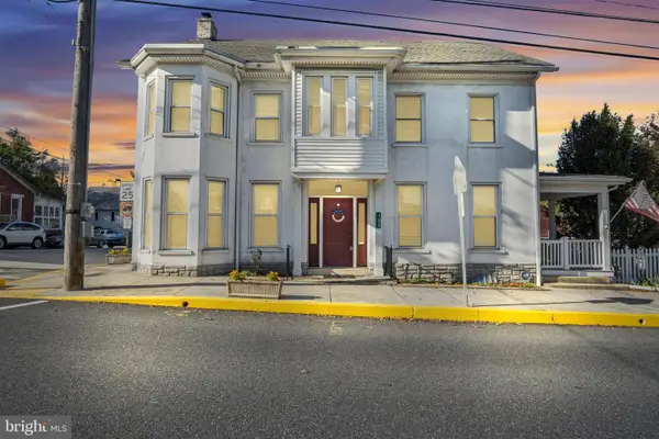 102 E Main St, ARENDTSVILLE, PA 17303