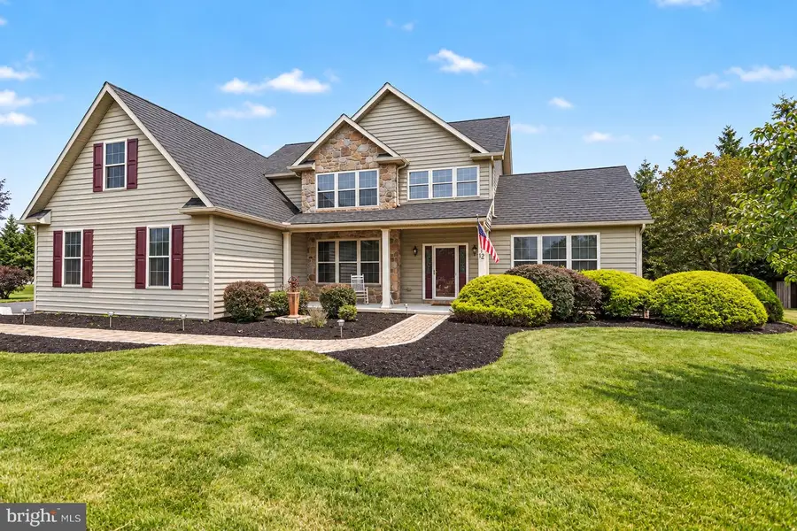 12 E Summit Dr, Littlestown, PA 17340 - #2