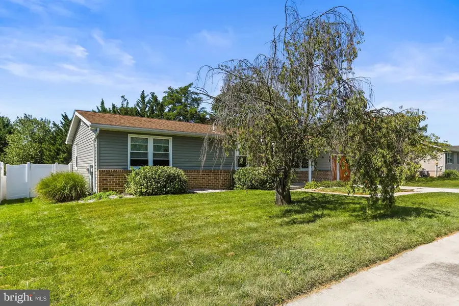 294 S Jefferson St, Hanover, PA 17331 - #3