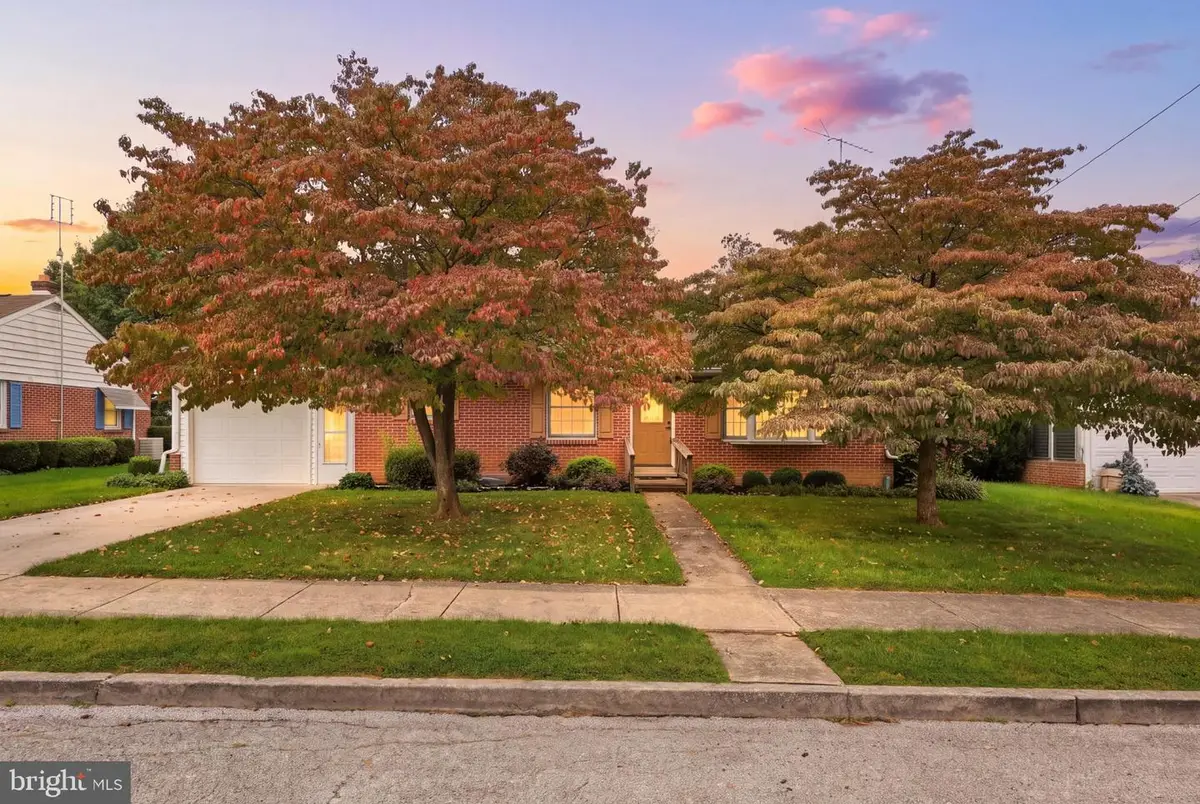 40 Maryland Ave, Littlestown, PA 17340 - #1