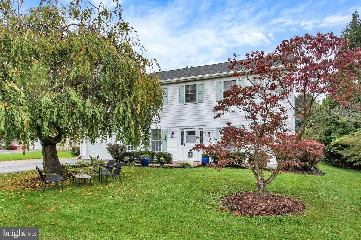 871 Sherman Dr, Gettysburg, PA 17325 - #1