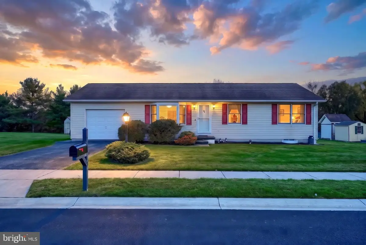 71 Lynx Dr, Hanover, PA 17331 - #1
