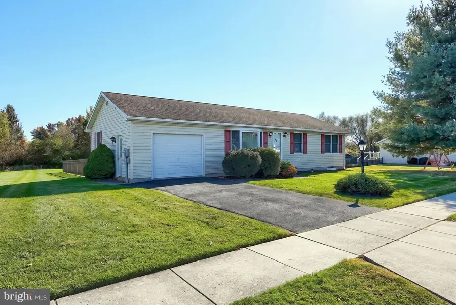 71 Lynx Dr, Hanover, PA 17331 - #2