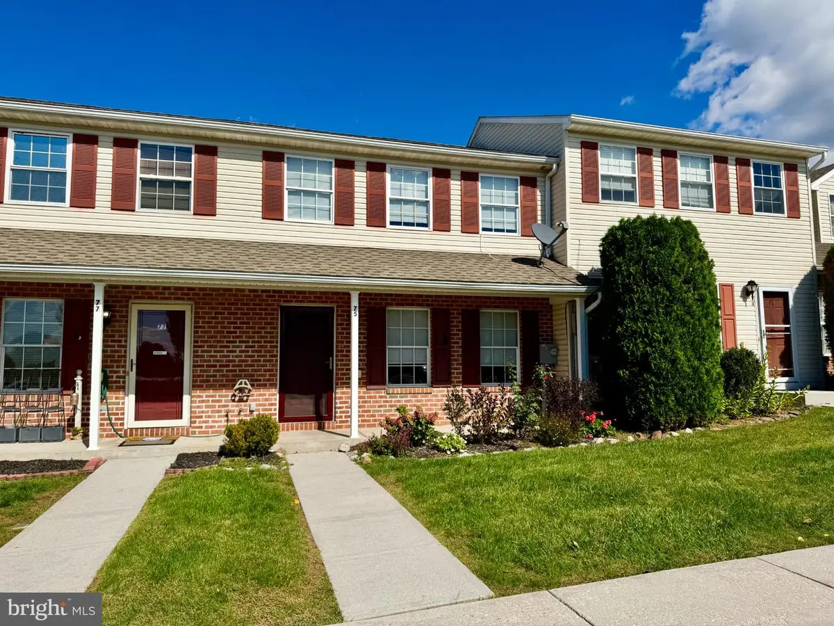 75 Fiddler Dr, New Oxford, PA 17350 - #1