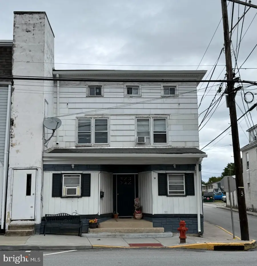 50 S Queen St, Littlestown, PA 17340 - #2