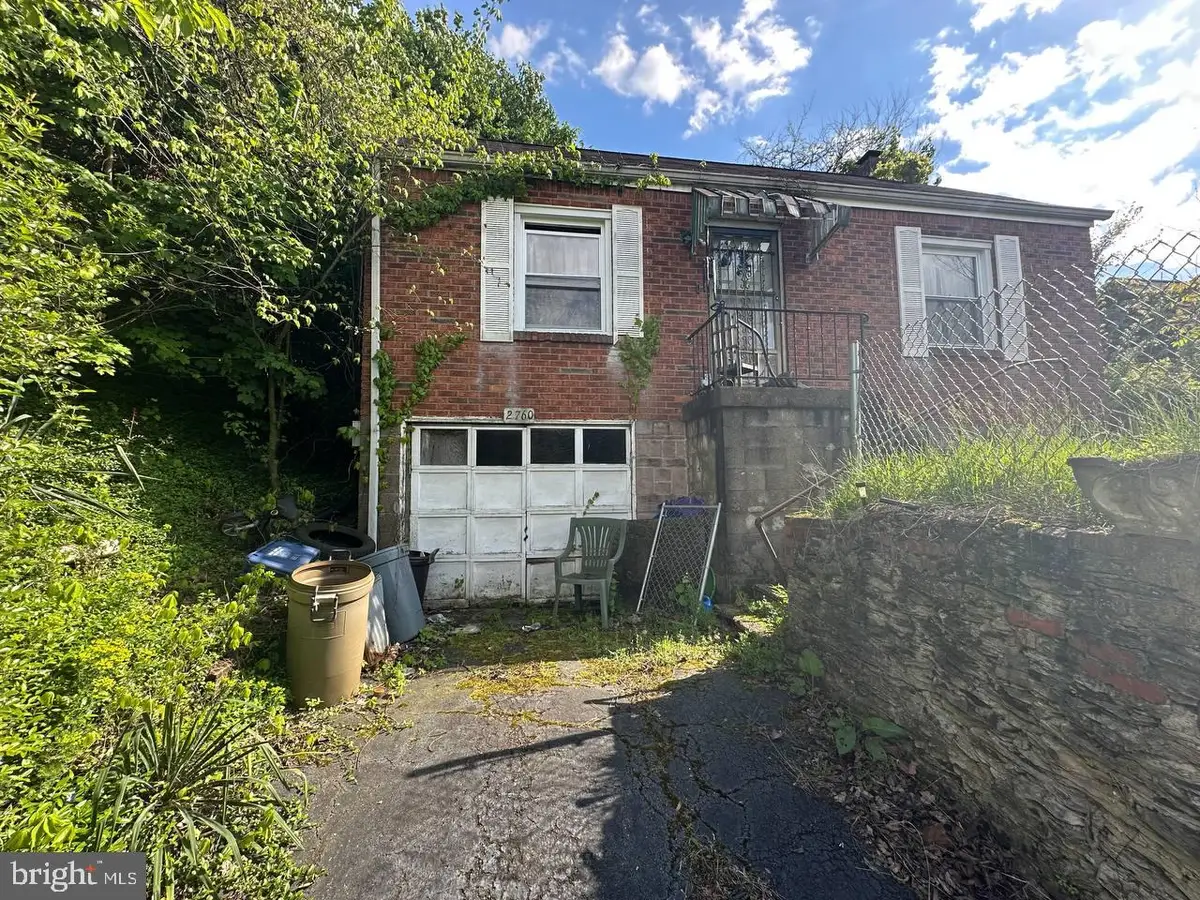 2760 Glenny Lane, West Mifflin, PA 15122 - #1