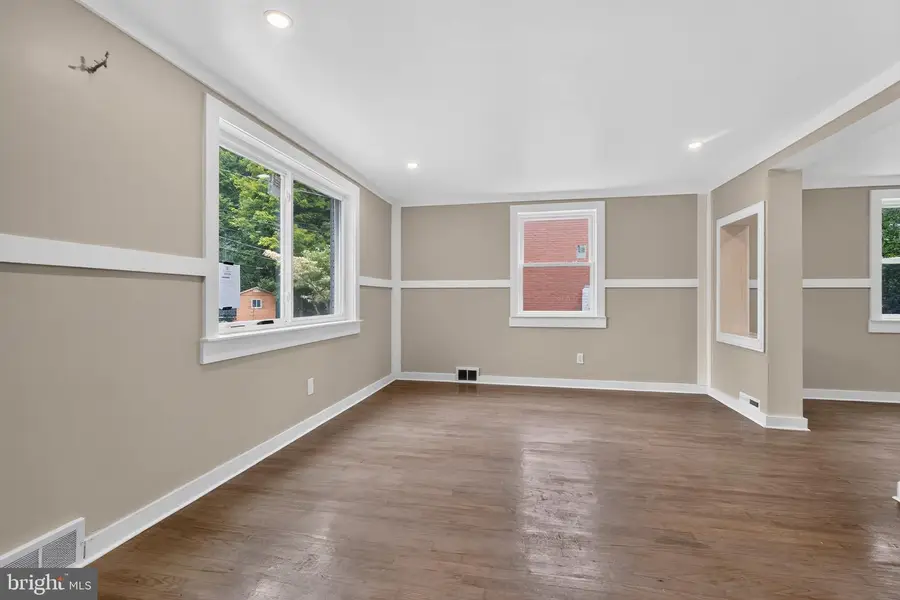 6 Norbert St, Pittsburgh, PA 15202 - #3