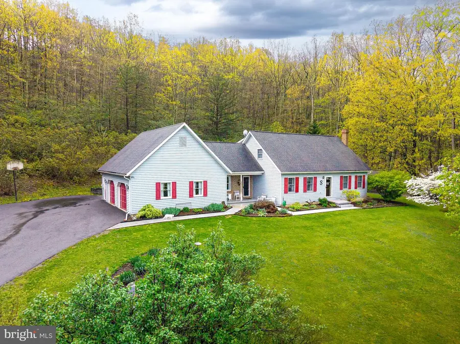 6334 Black Valley Rd, Everett, PA 15537 - Image #2