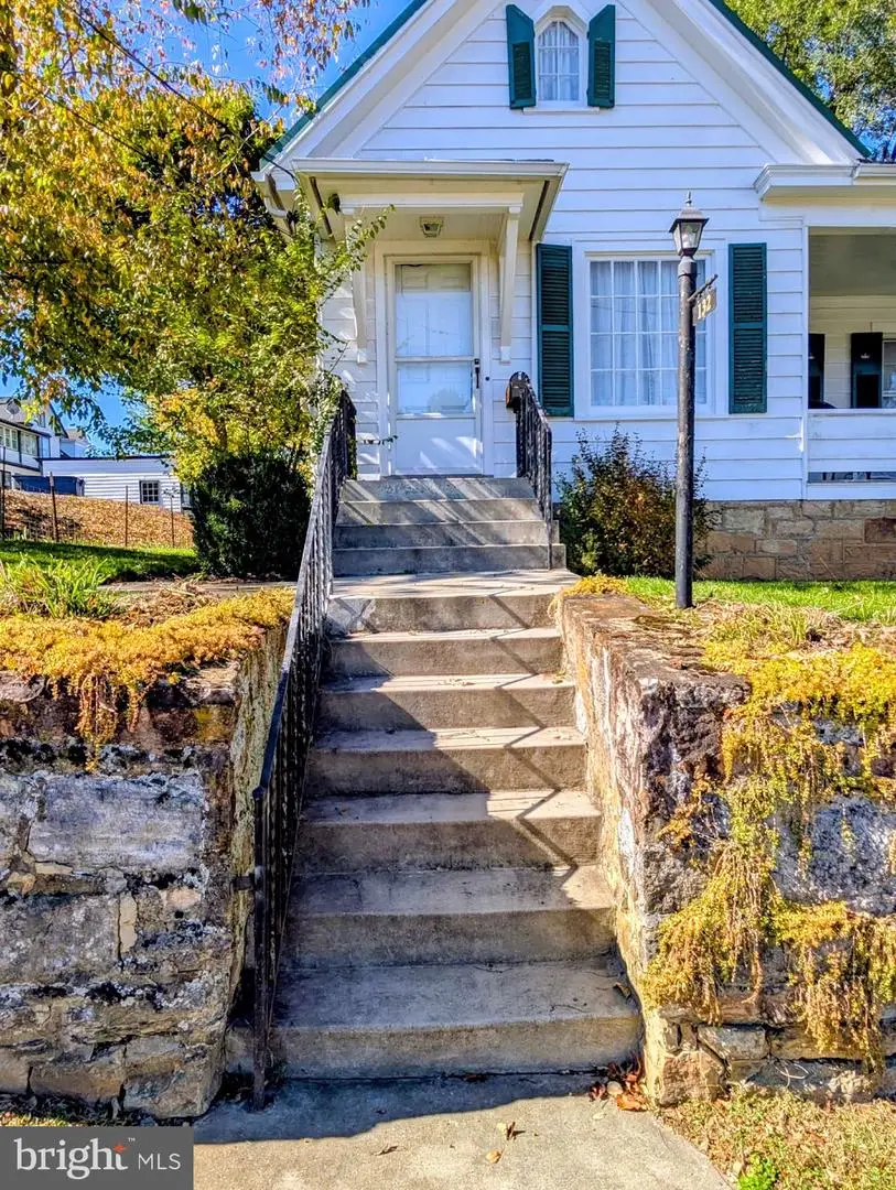 132 S Thomas St, Bedford, PA 15522 - Image #2