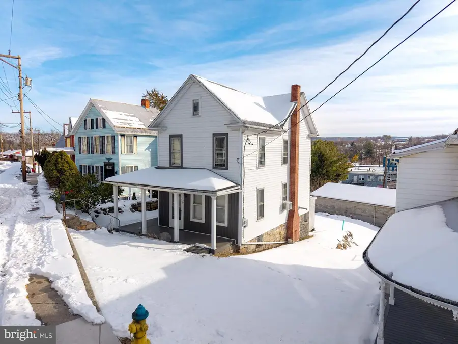 130 E 1st St, Everett, PA 15537 - #2