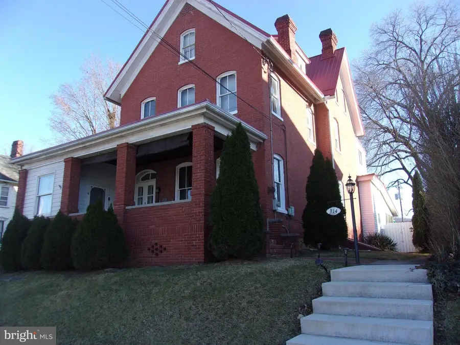 314 E Penn St, Bedford, PA 15522 - #2