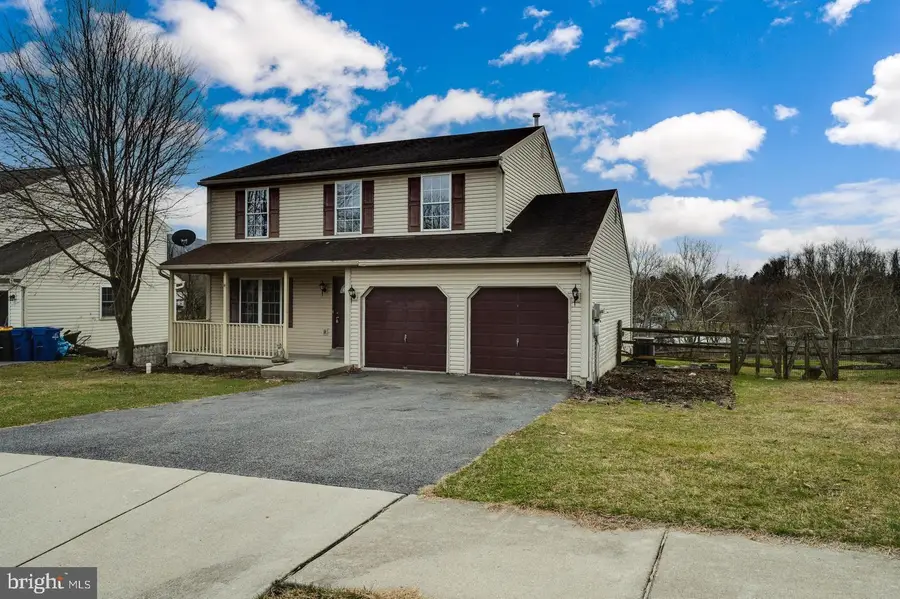 326 Dogwood Ln, Womelsdorf, PA 19567 - Image #2