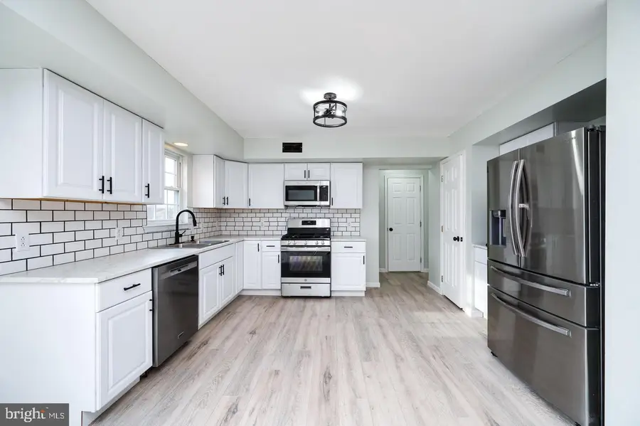 326 Dogwood Ln, Womelsdorf, PA 19567 - Image #3