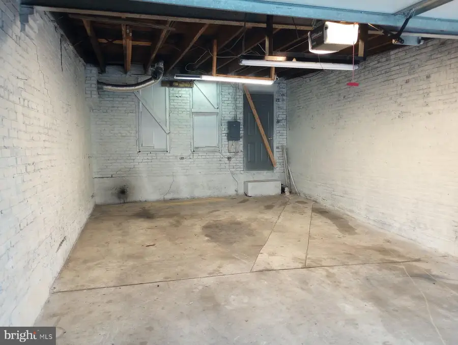 330-r Locust St, Reading, PA 19604 - Image #3