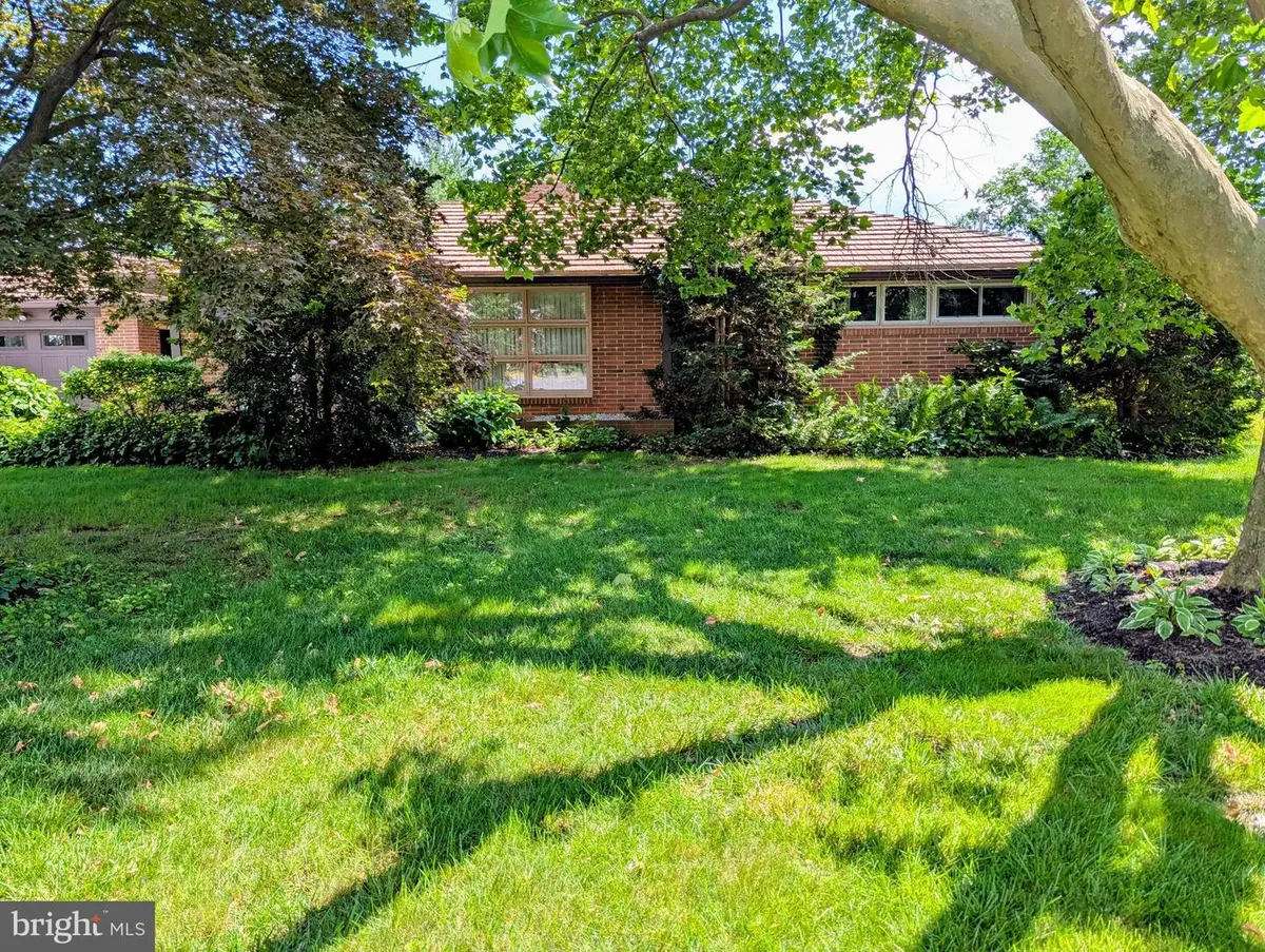 201 N Linden St, Robesonia, PA 19551 - Image #1